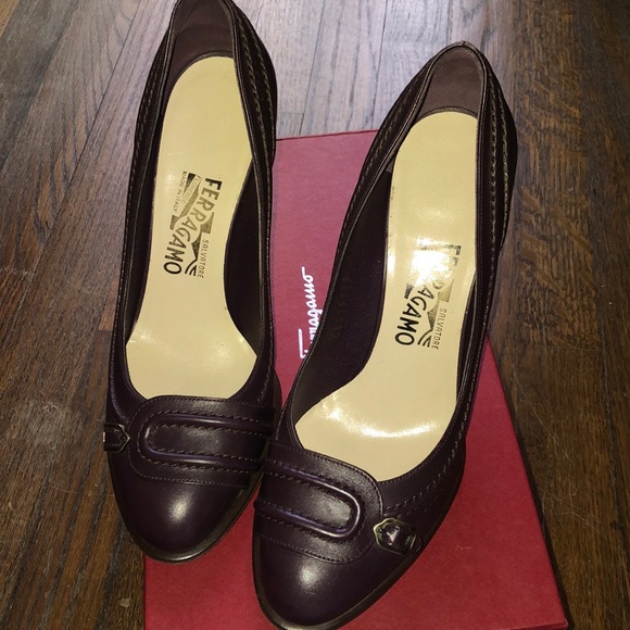 Salvatore Ferragamo Shoes - Salvatore Ferragamo burgundy heels